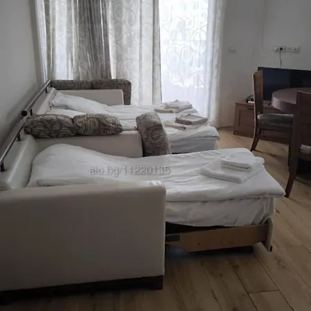 Prywatny Dwupokojowy W Kompleksie Vris Apartment